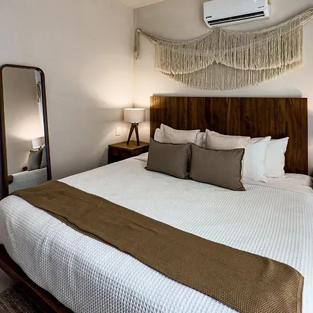 Paradise Awaits @ Tao Edena 32