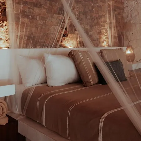 Hotel Niken Beachfront 4*