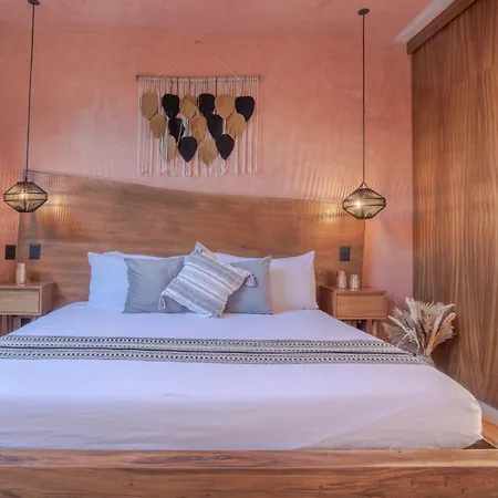 Entorno - Luxury Villa