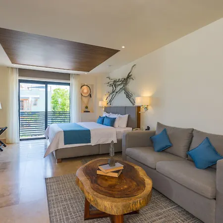 Hotel Naay Curamoria Collection