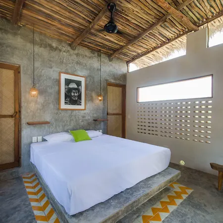 Casa Coyote Hotel 3*
