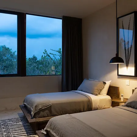 Hotel Unho 4*