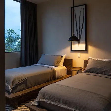 Unho Hotel 4*