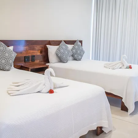 Hotel Moonshine & Tulum