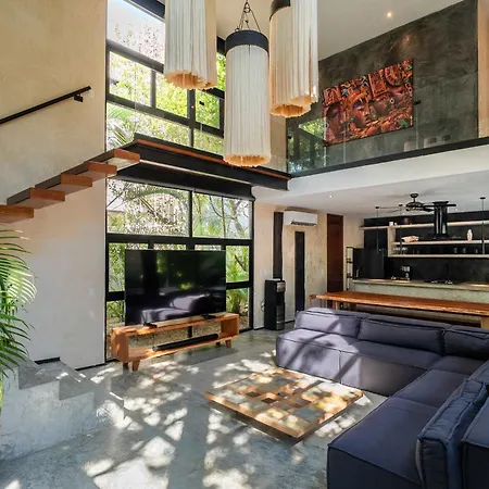 Casa Kefi- Award Winning - Jungle Paradise Holiday home *