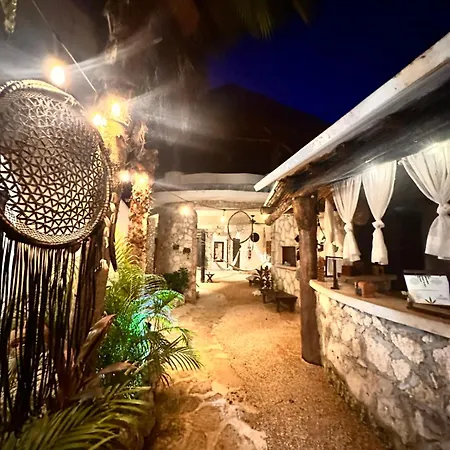 Sonido Del Mar Boutique & Yoga Loft Tulum