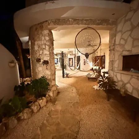 Sonido Del Mar Boutique & Yoga Loft Apartment Tulum