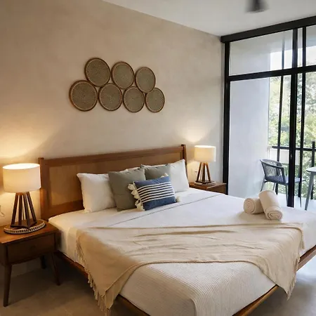 Hotel King Studio En Coba Pool, Gym & Garden