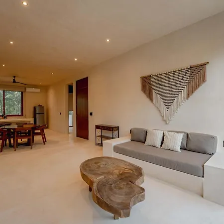 Luxury 2br Retreat With Private Rooftop - Holistika Apartamento Tulum