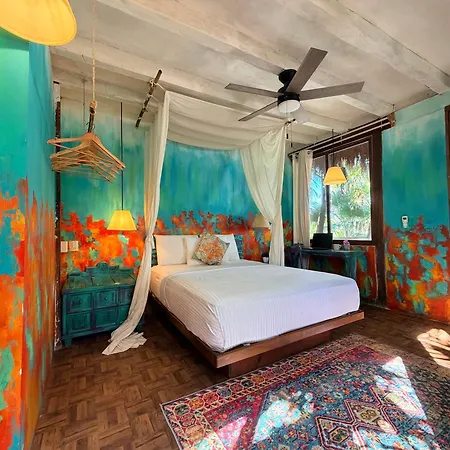 Alma Libre Hotel