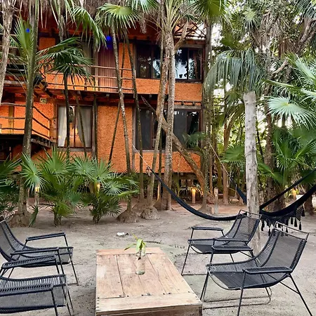 Alma Libre Hotel