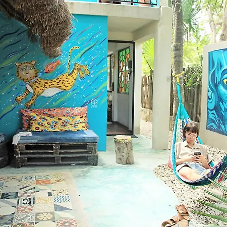 Hostel Revoleco