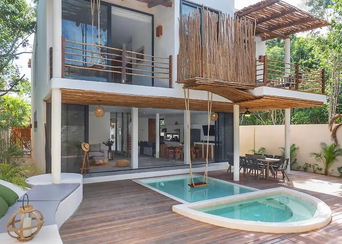 Twin Villas 8Br, Concierge, Gated ,Jacuzzi, Paddle Court