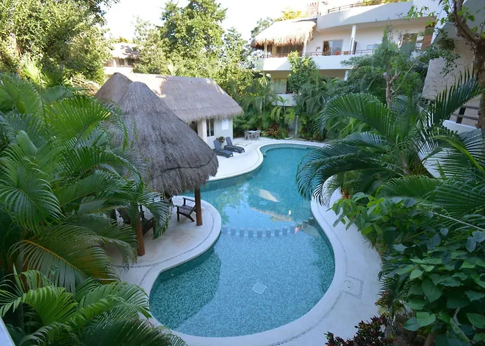 Peaceful Penthouse Condo Private Rooftop With Jacuzzi