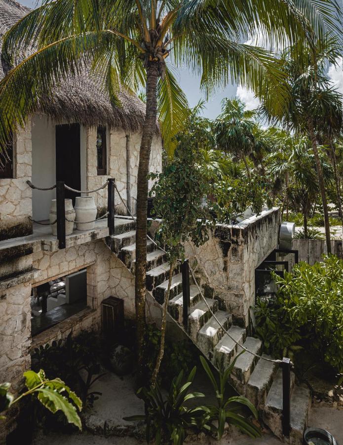 Nest Hotel