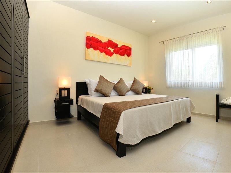 Apartment Palms *