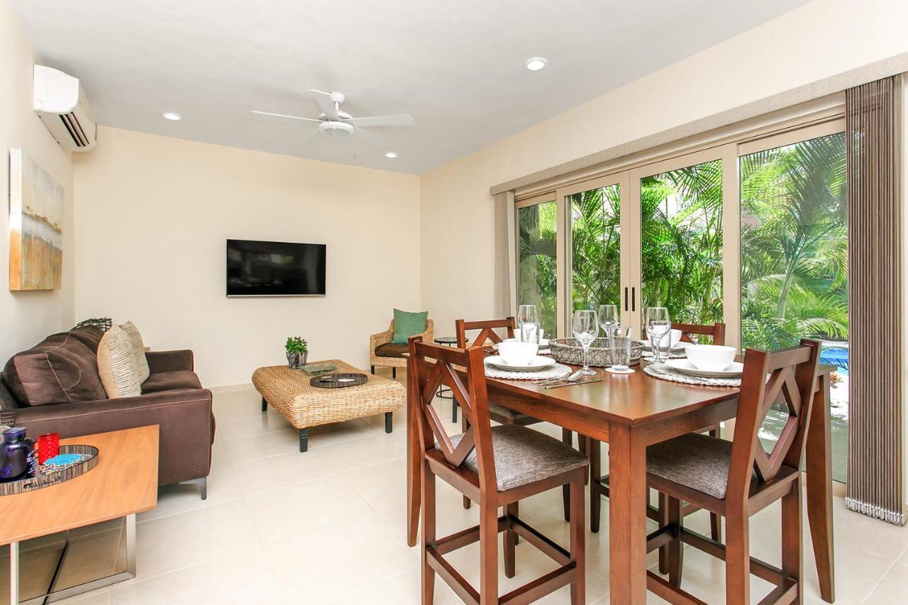 Apartment Complex With An Alluring Pool & Tropical Vibes By Stella Rentals! *