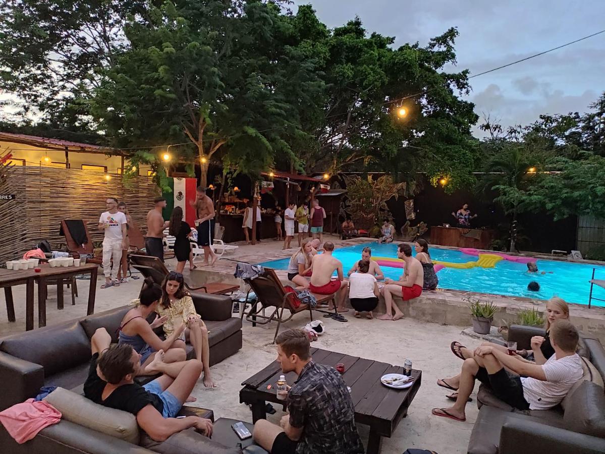 The - Food, Drinks And Transportation To The And Cenotes