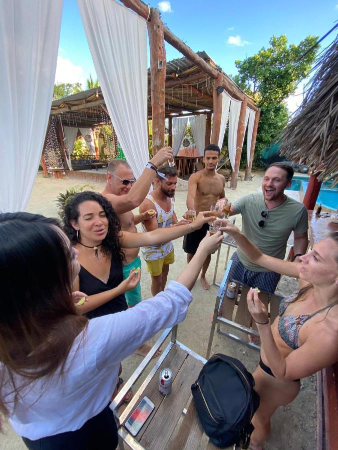The - Food, Drinks And Transportation To The And Cenotes Albergue