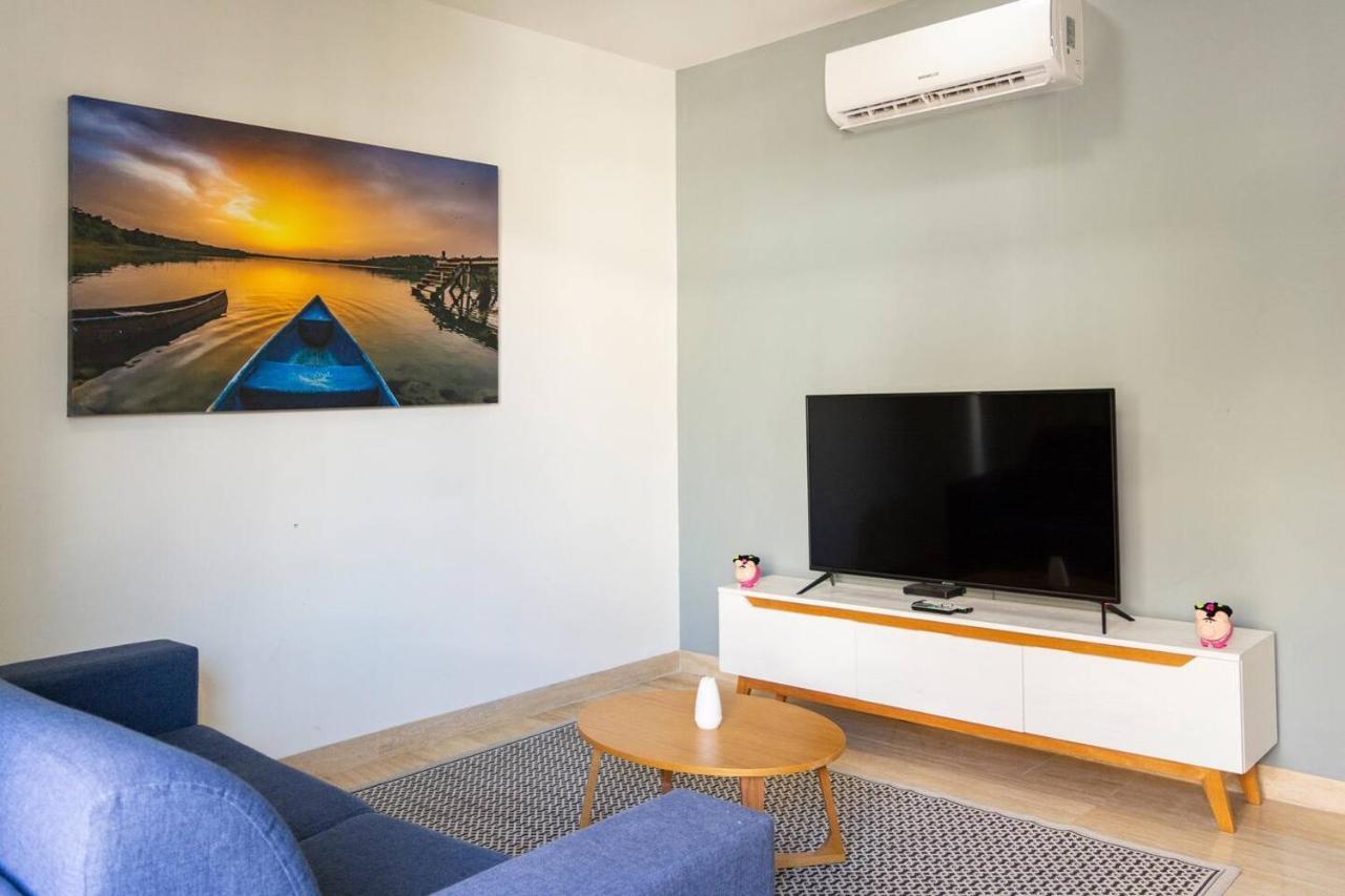 Apartment Enjoy The Way, Find Yourself!