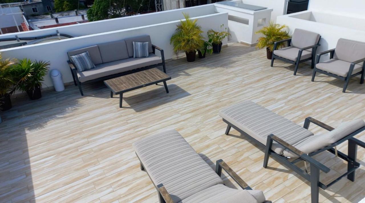 Apartment Cozy And Spacious By 10 *