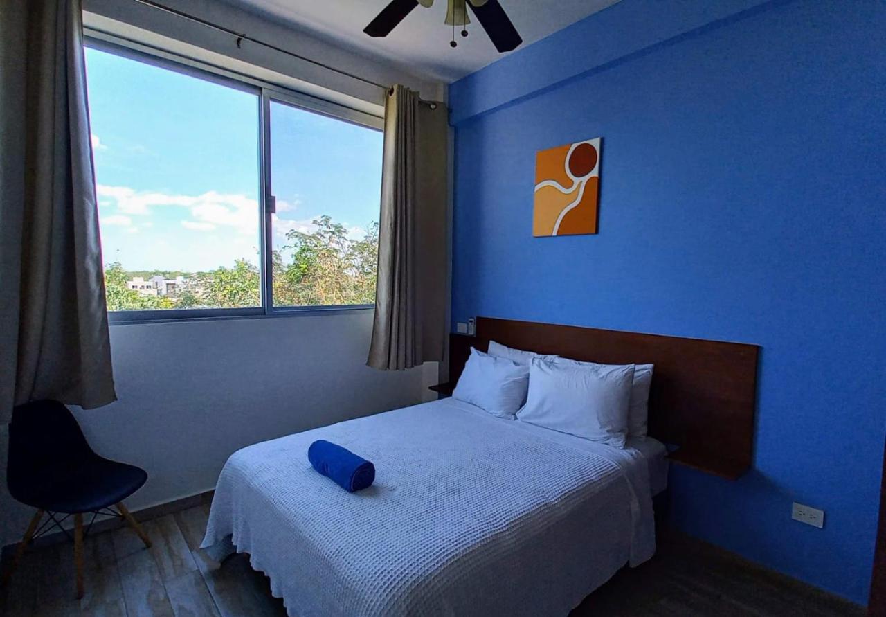 Cozy And Spacious By 10 Apartment