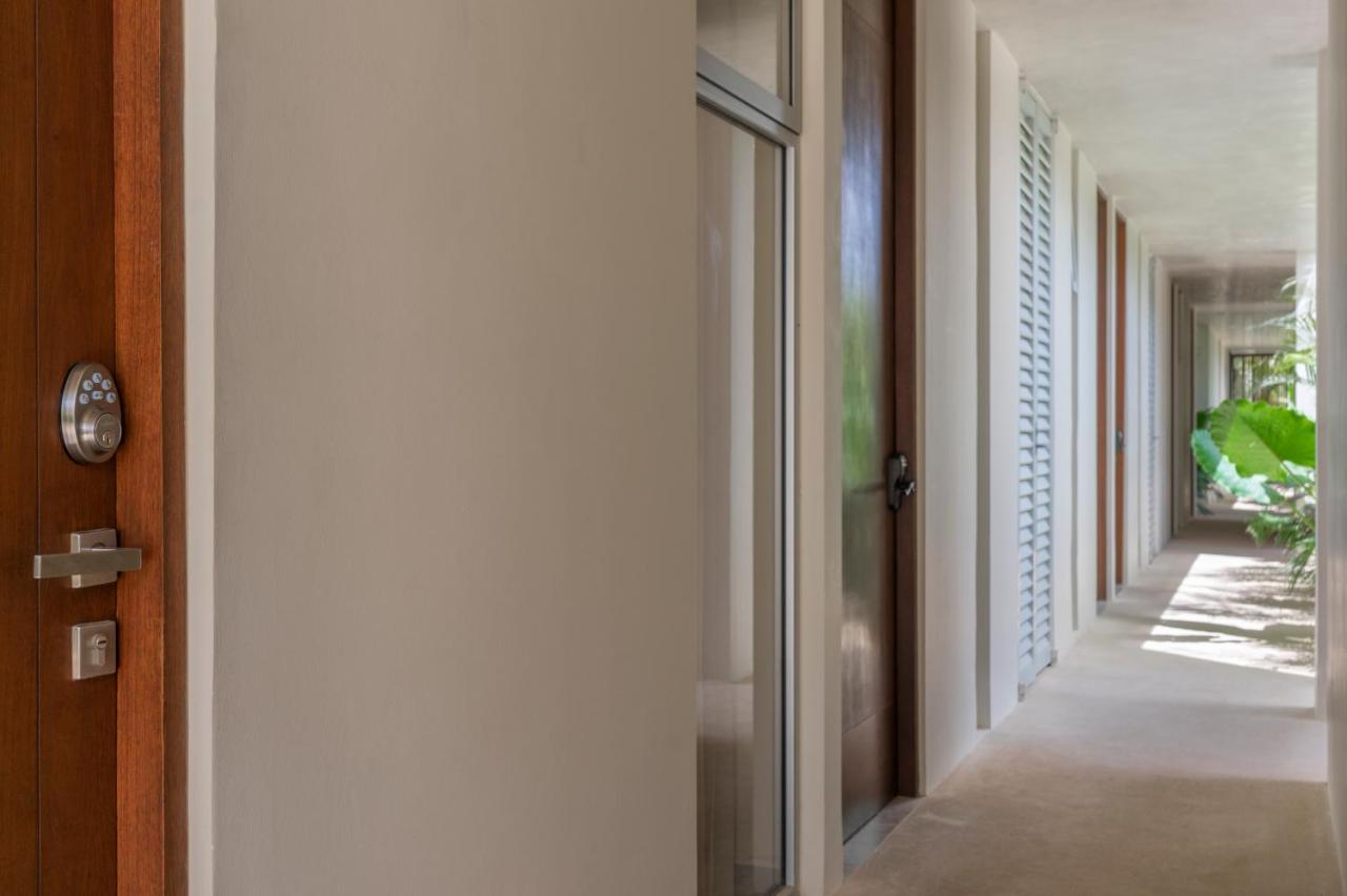 Private Wterrace & Direct Pool Access A104 *