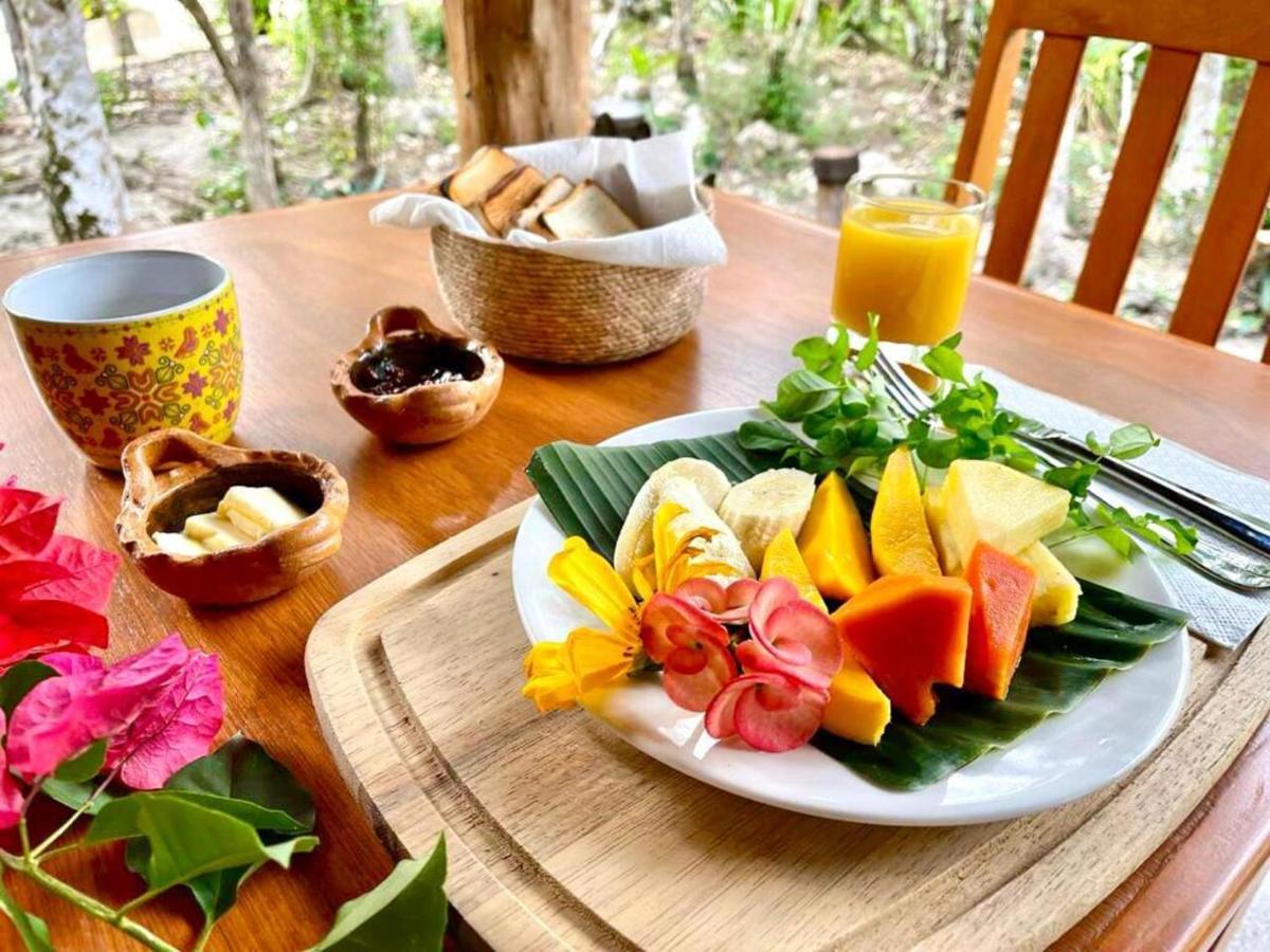 Glamping Bunga Lotus Tulum