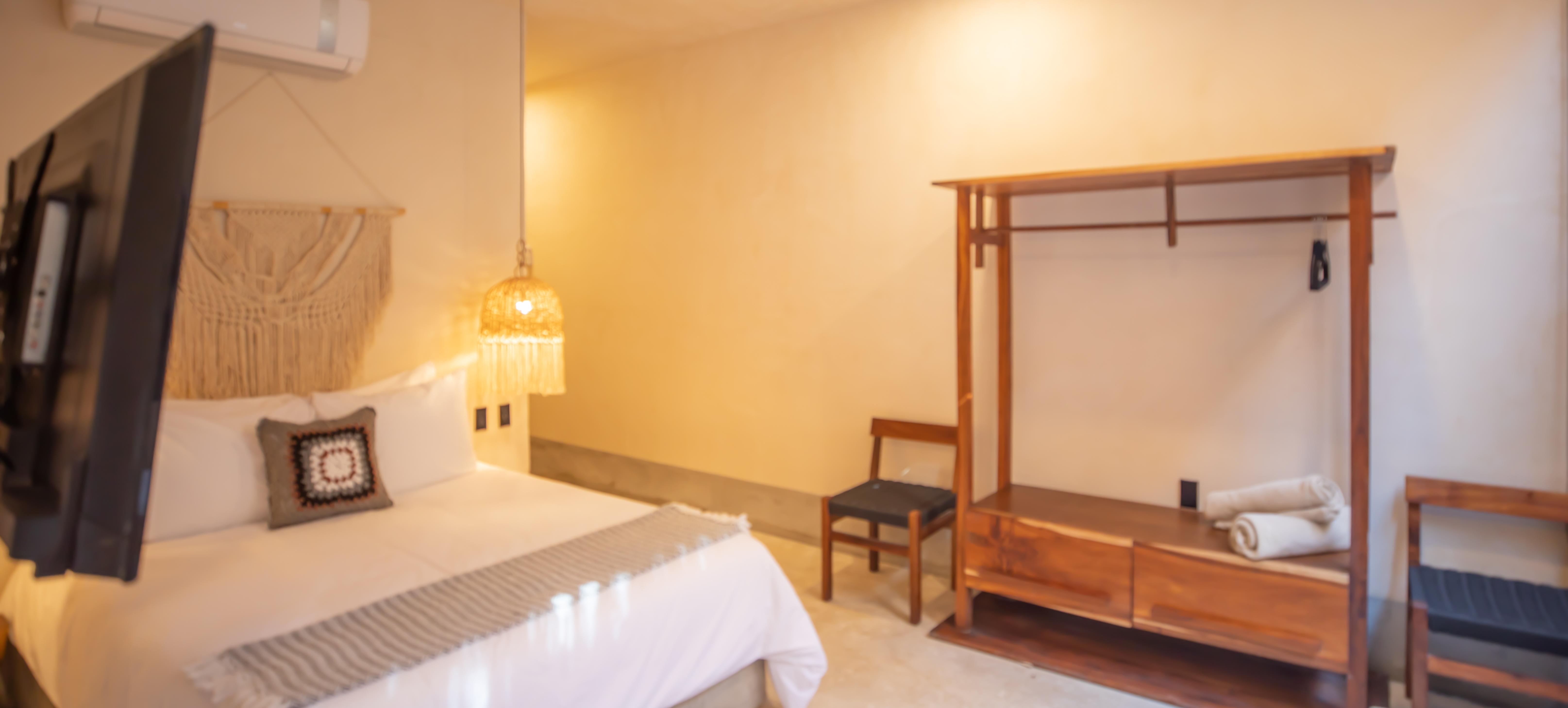 Nuee Hotel & Beach Club 4*