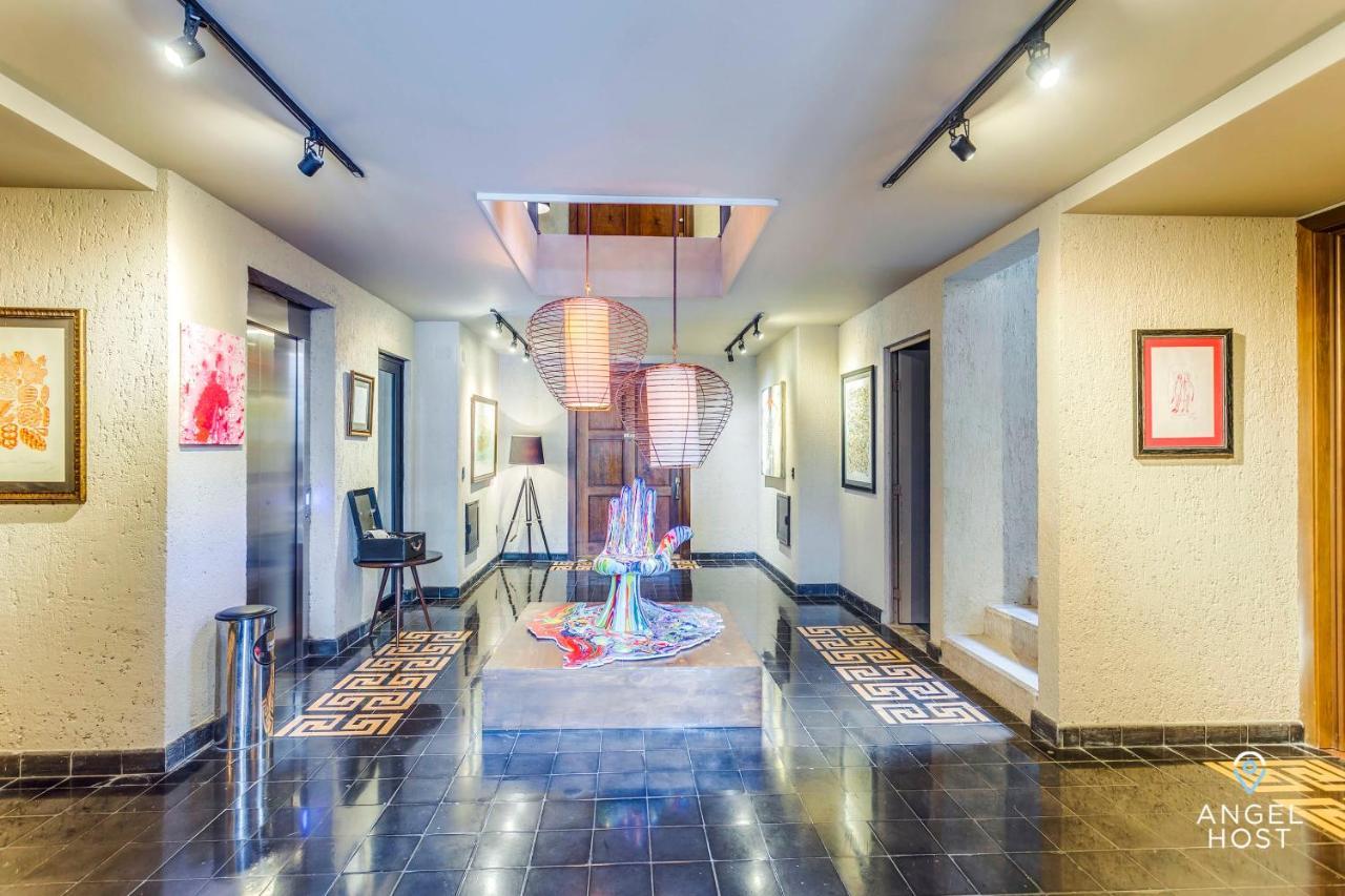 Apartment Private Plunge Pool, Art, Spa, Pool With Cabanas