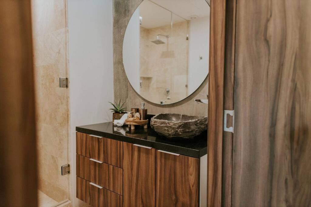 Cenote + Swim-up + Luxury Apartment