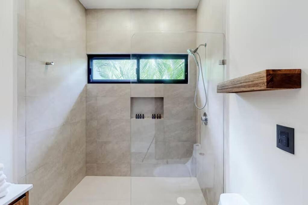 Spacious Condo, Beautiful Pool, Wi-fi - Casa Kaanal 104 Tulum