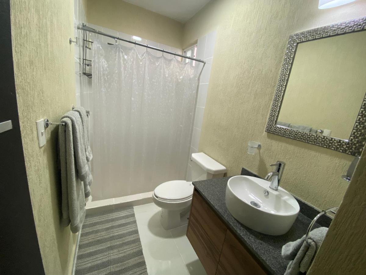 Tangerine House: Pools, Zamna, Wi-fi, Cenote Tulum