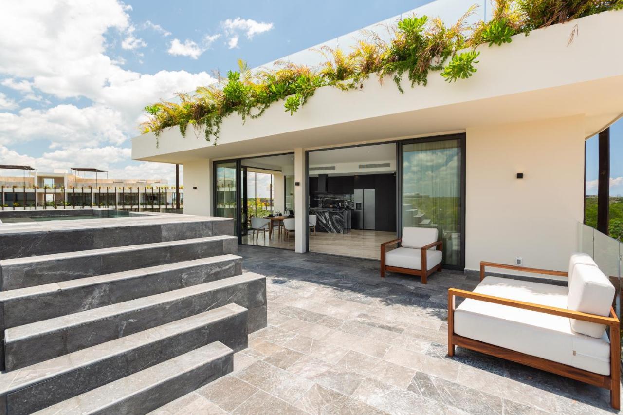 Mistiq Temple I Apartment