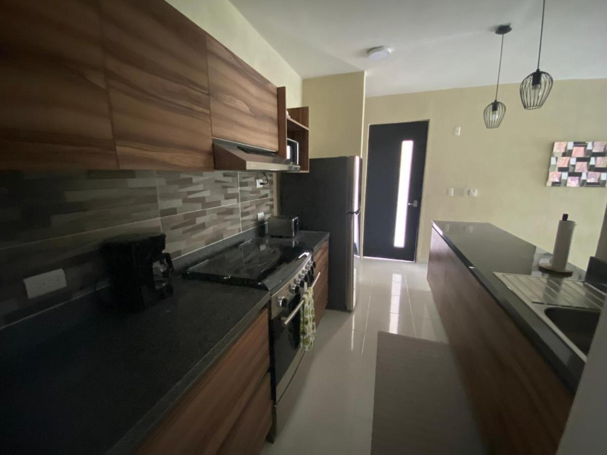 Tangerine House: Pools, Zamna, Wi-fi, Cenote Tulum