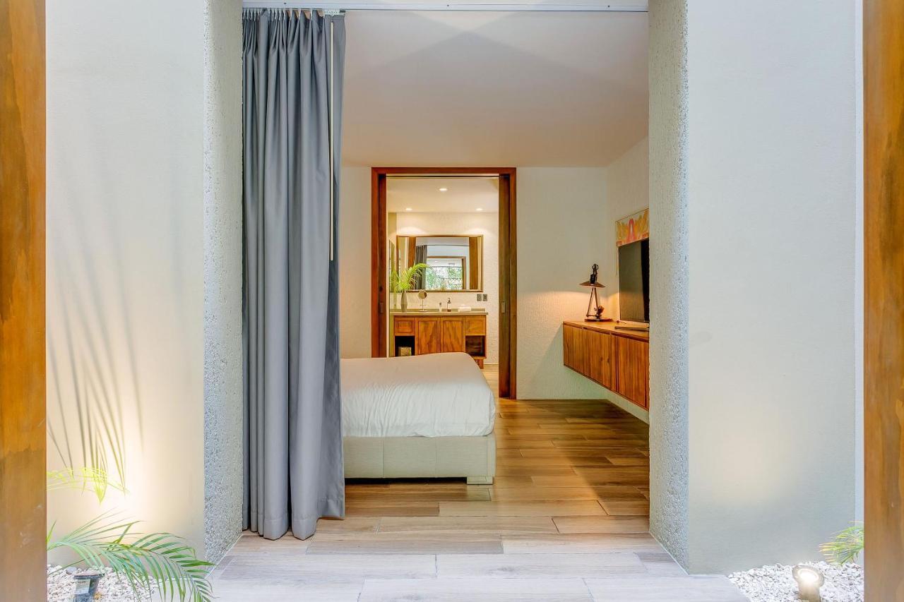 Private Plunge Pool, Art, Spa, Pool With Cabanas