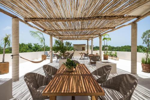 Koos Tulum