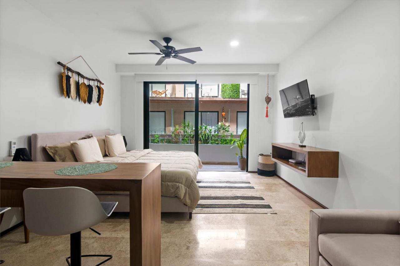 Apartment Menesse Oasis: Chic And Serene Getaway *