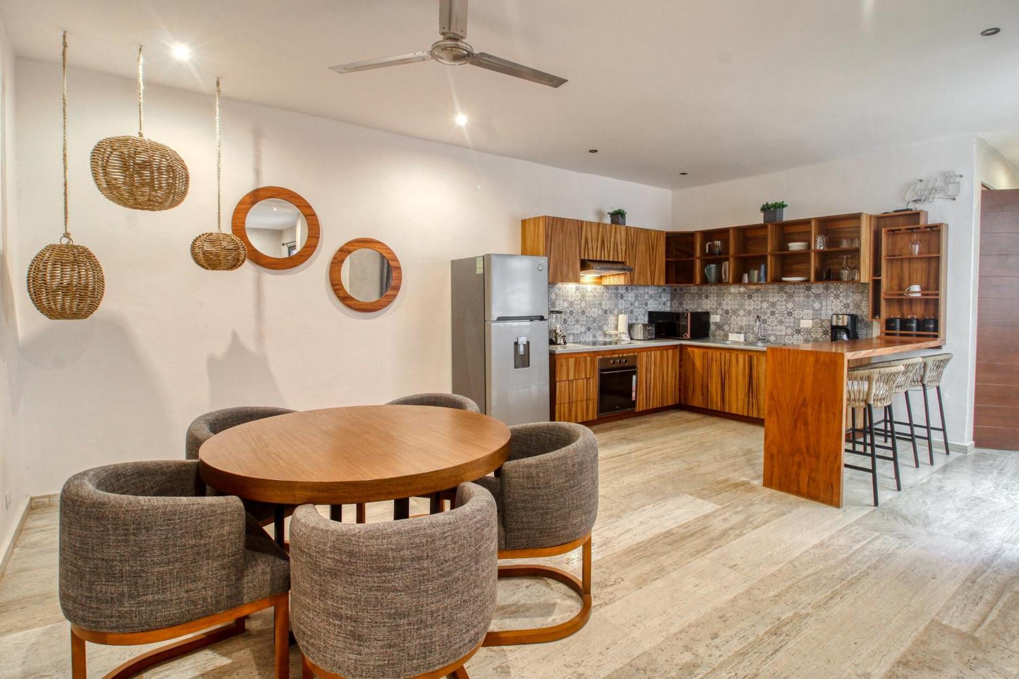Mareas E2 At Aldea Zama Apartment