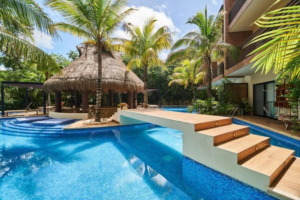 Zen Oasis Swim Up Pool W Tiki Hut Bar + Gym