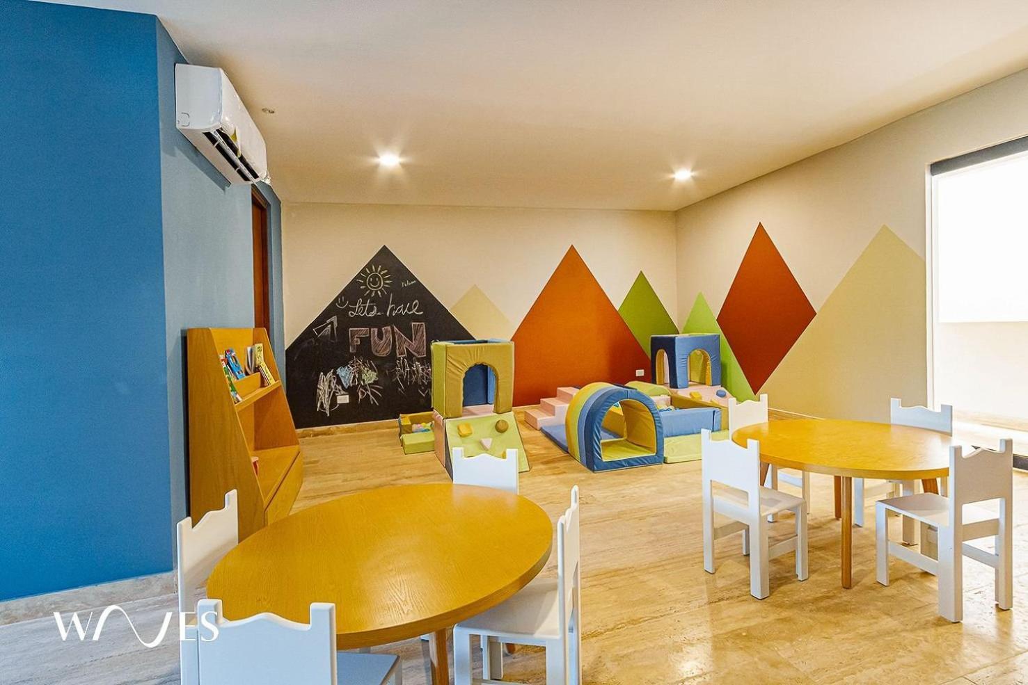 2 Rec. | Roof C/infinity Pool + Jacuzzi | Amplio Apartment *