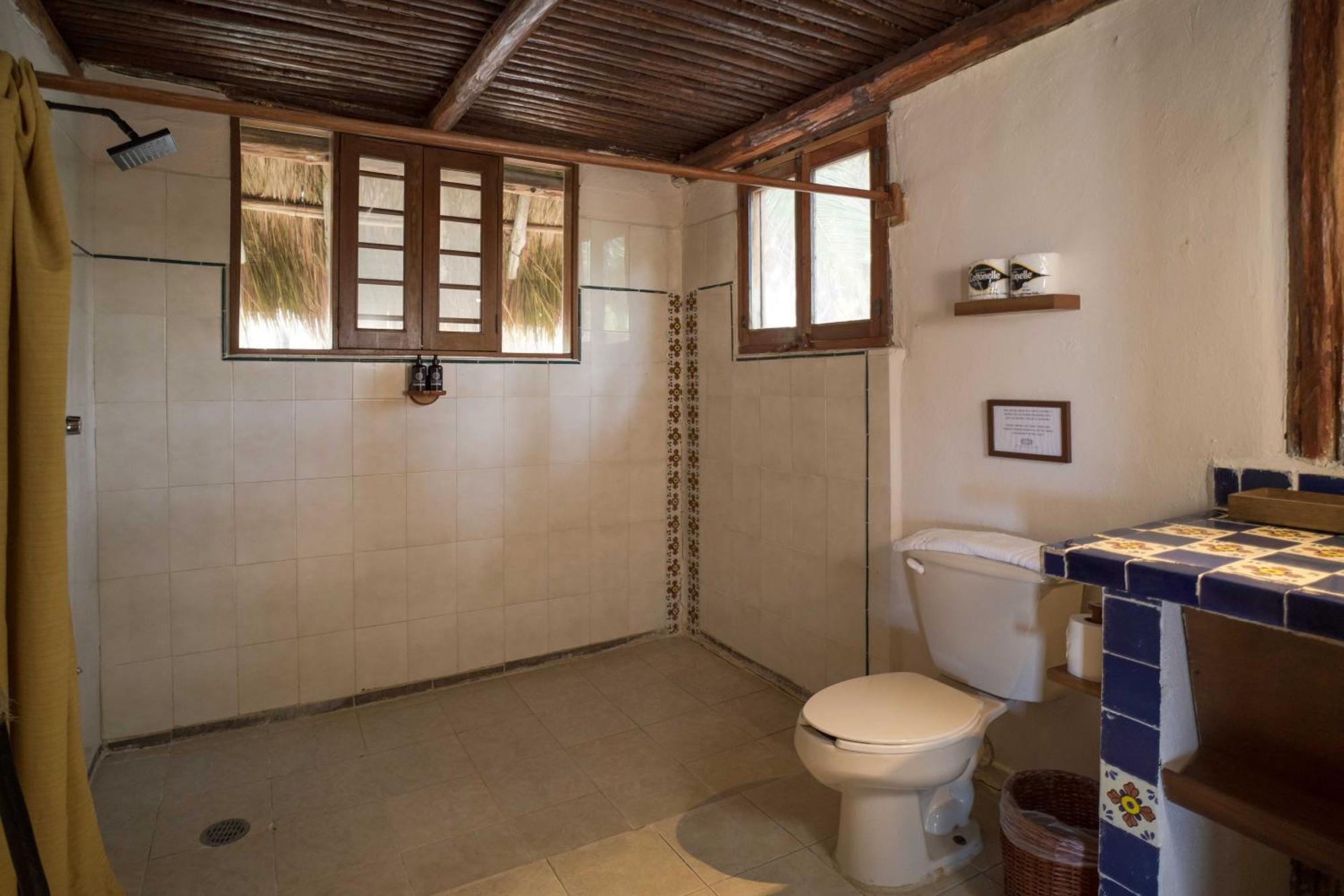 Bt Live Located At The Party Zone