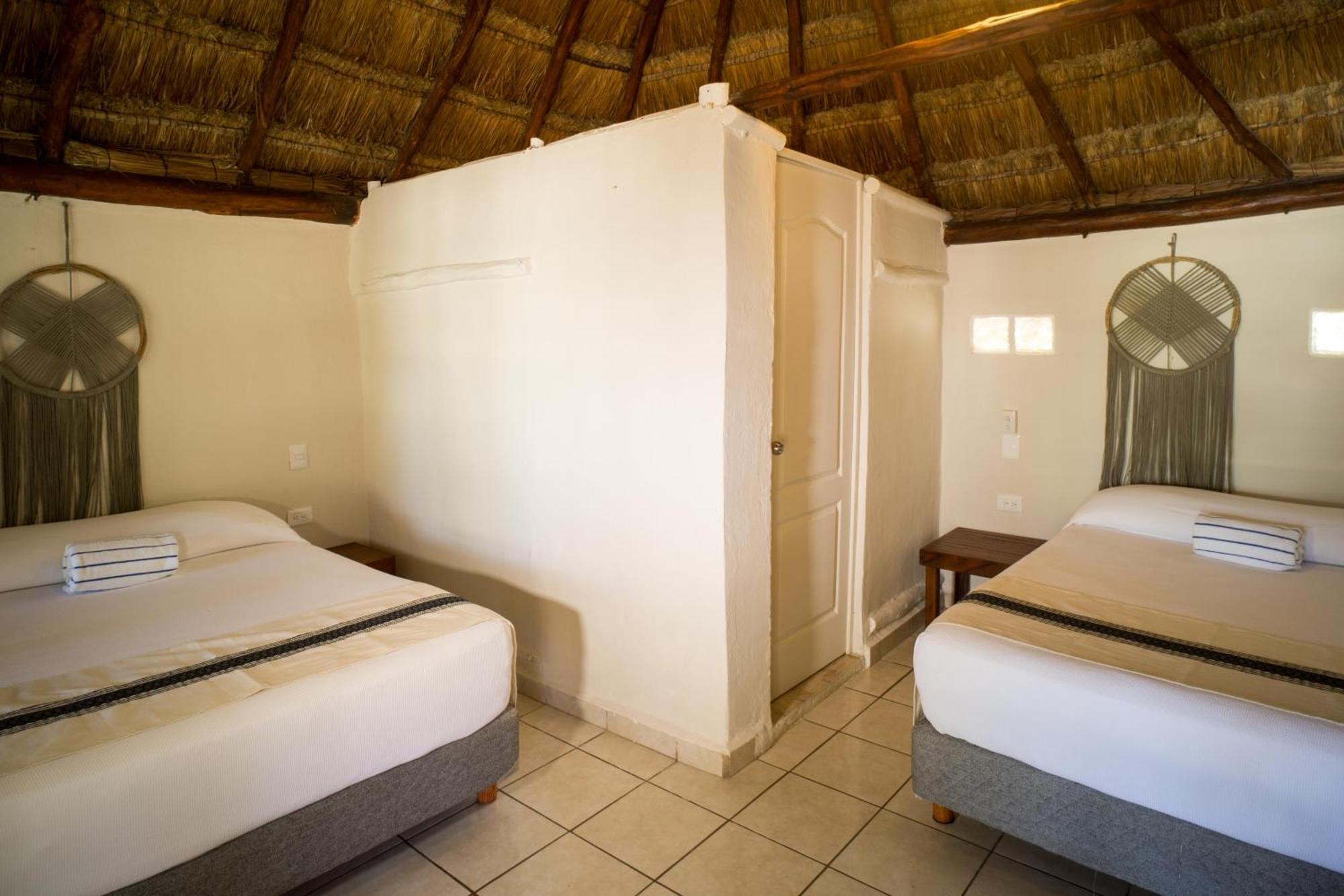 Hotel Bt Live Located At The Party Zone 4*