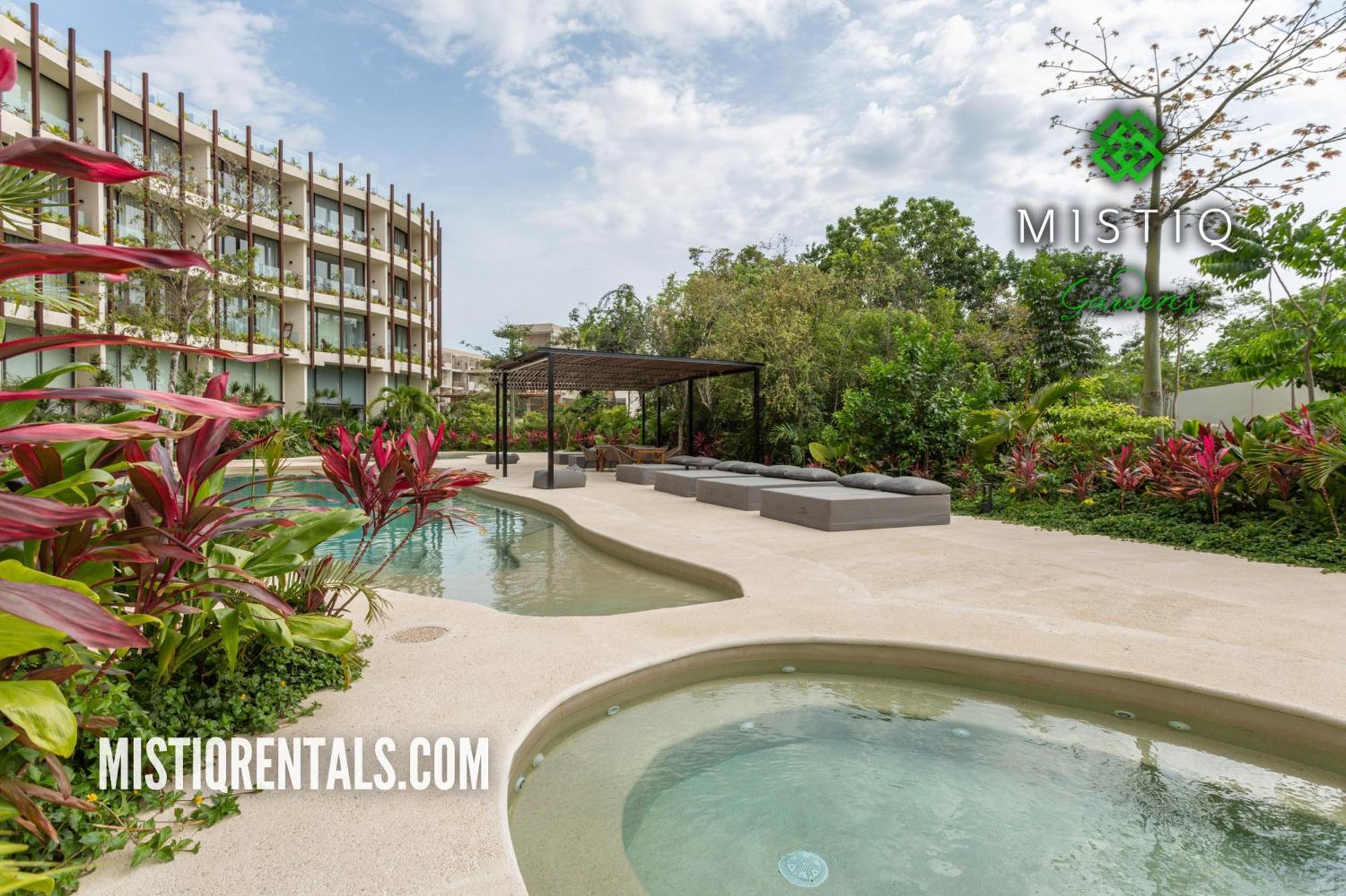 Mistiq Gardens Apartment *