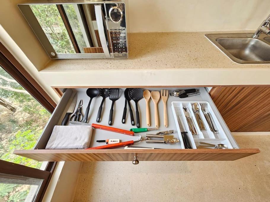 Apartment Private Rooftop Penthouse With Pool, Bbq & Jungle View *