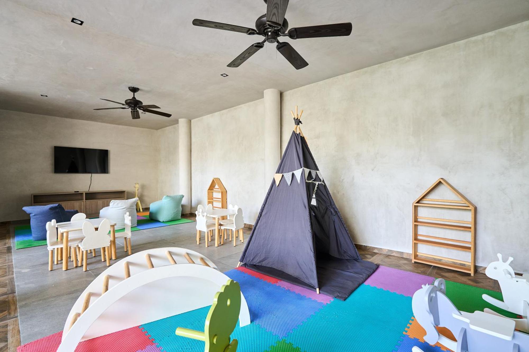 Bakal By Lockey Hotel