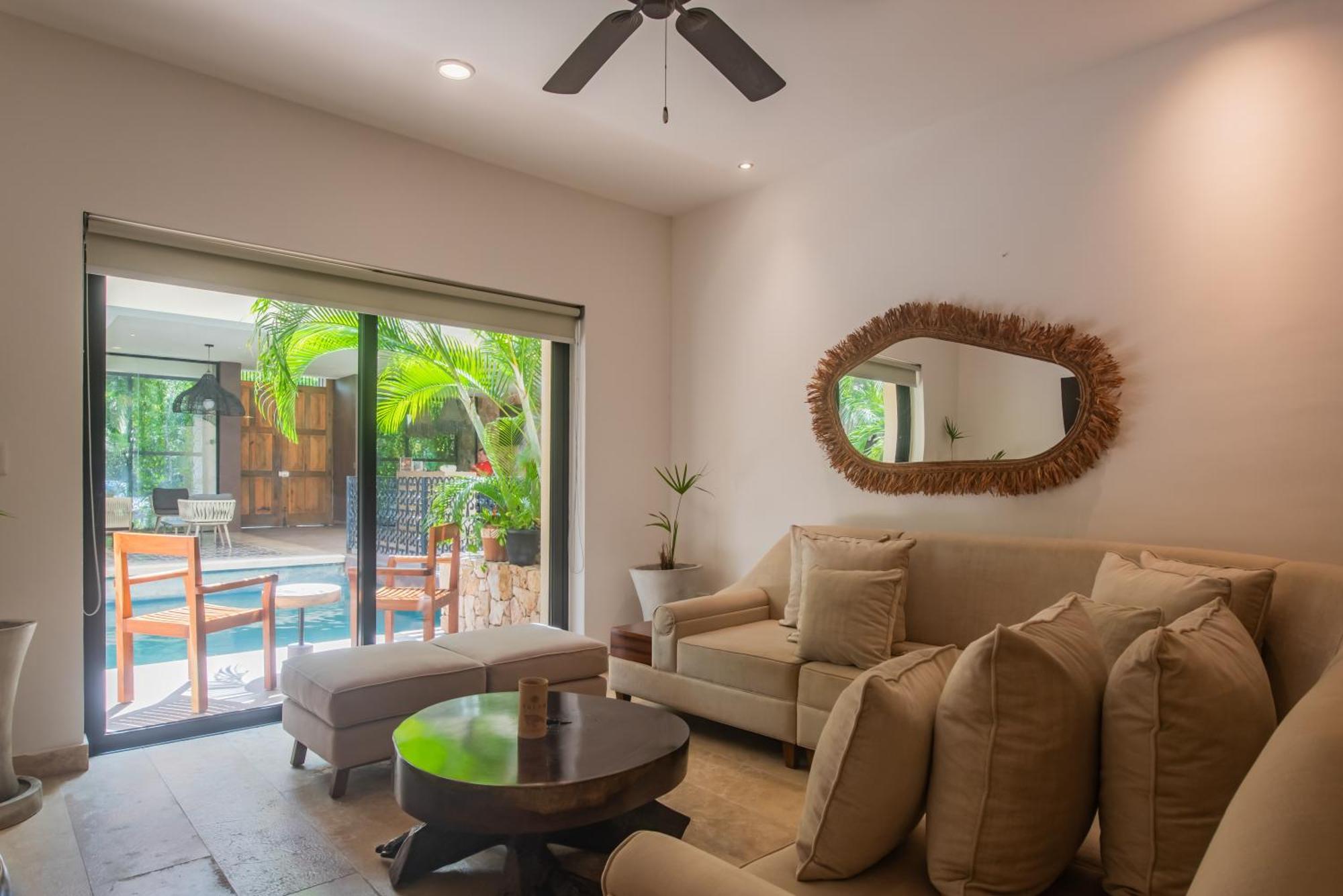 Luxury Aldea Zama 2bed - 2bat Private Terrace & Swim Up Apartment Tulum