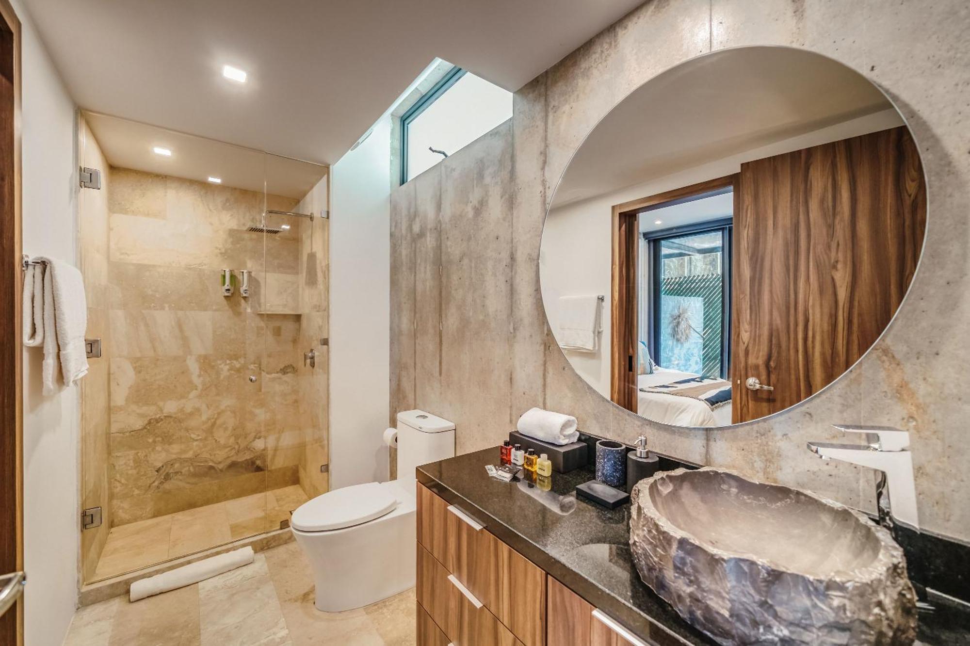 Waterworld 1br Cenote Rooftop Pools Gym Tulum