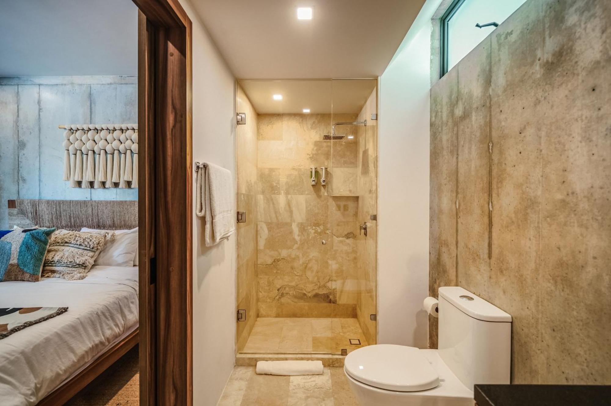 Waterworld 1br Cenote Rooftop Pools Gym