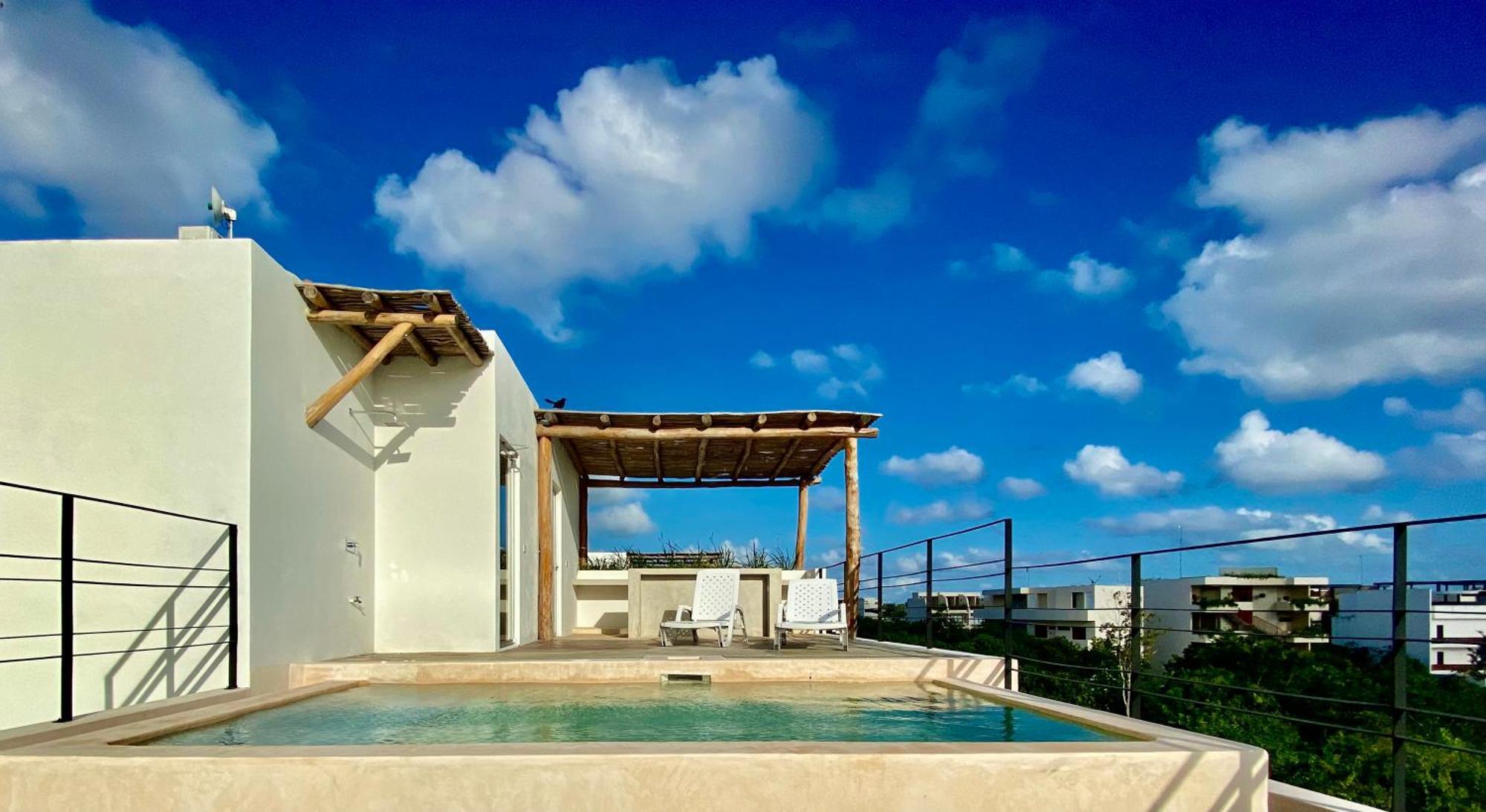 Rosa Azul Aparthotel